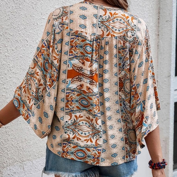 Boho Floral Print Kimono Sleeve Oversized Top - Picture 6 of 8